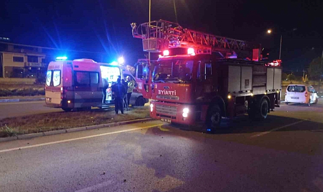 Eşini öldüresiye darp etti, kaçarken kaza geçirip ağır yaralandı