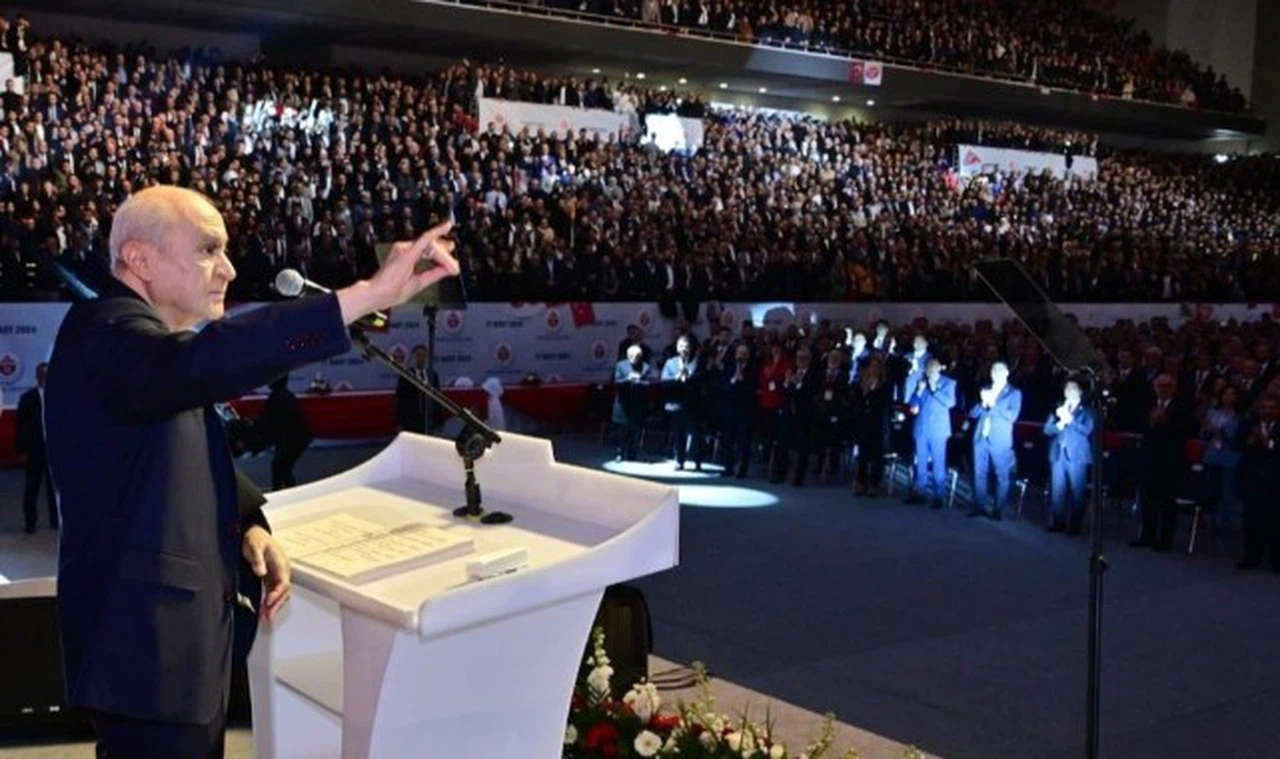 Bahçeli'den Erdoğan'a: Ayrılamazsın, Türk milletini yalnız bırakamazsın