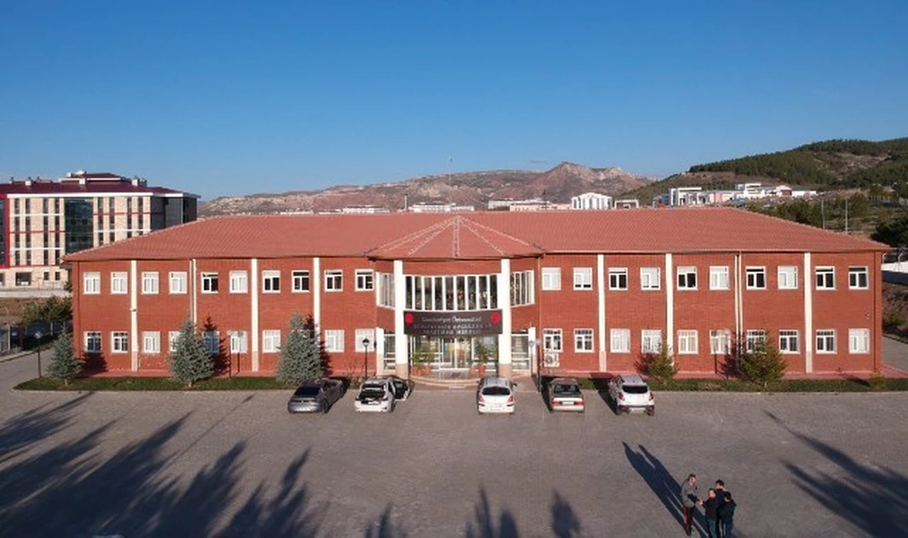 Cumhuriyet üniversitesi'nden 50.yıl başarısı