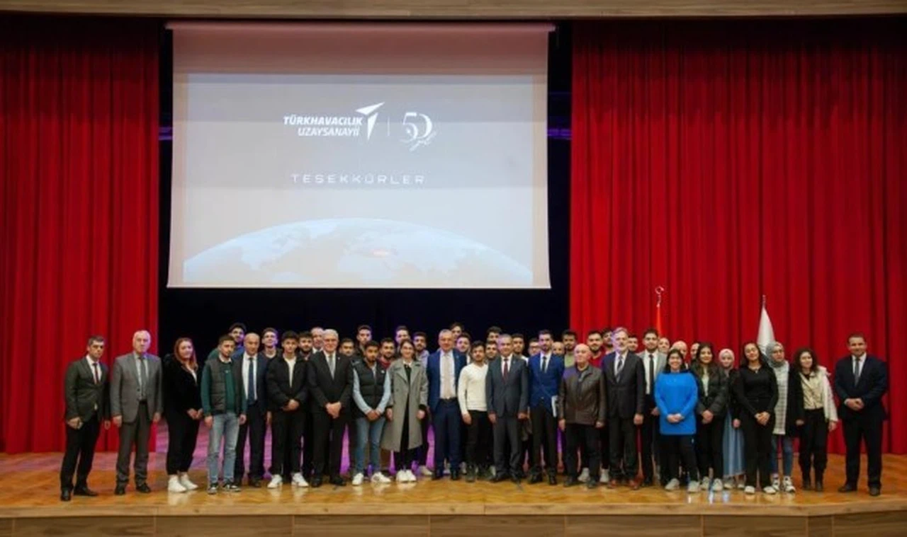 Erzincan'da 'Milli Savunma Sanayi ve TUSAŞ' Konferansı