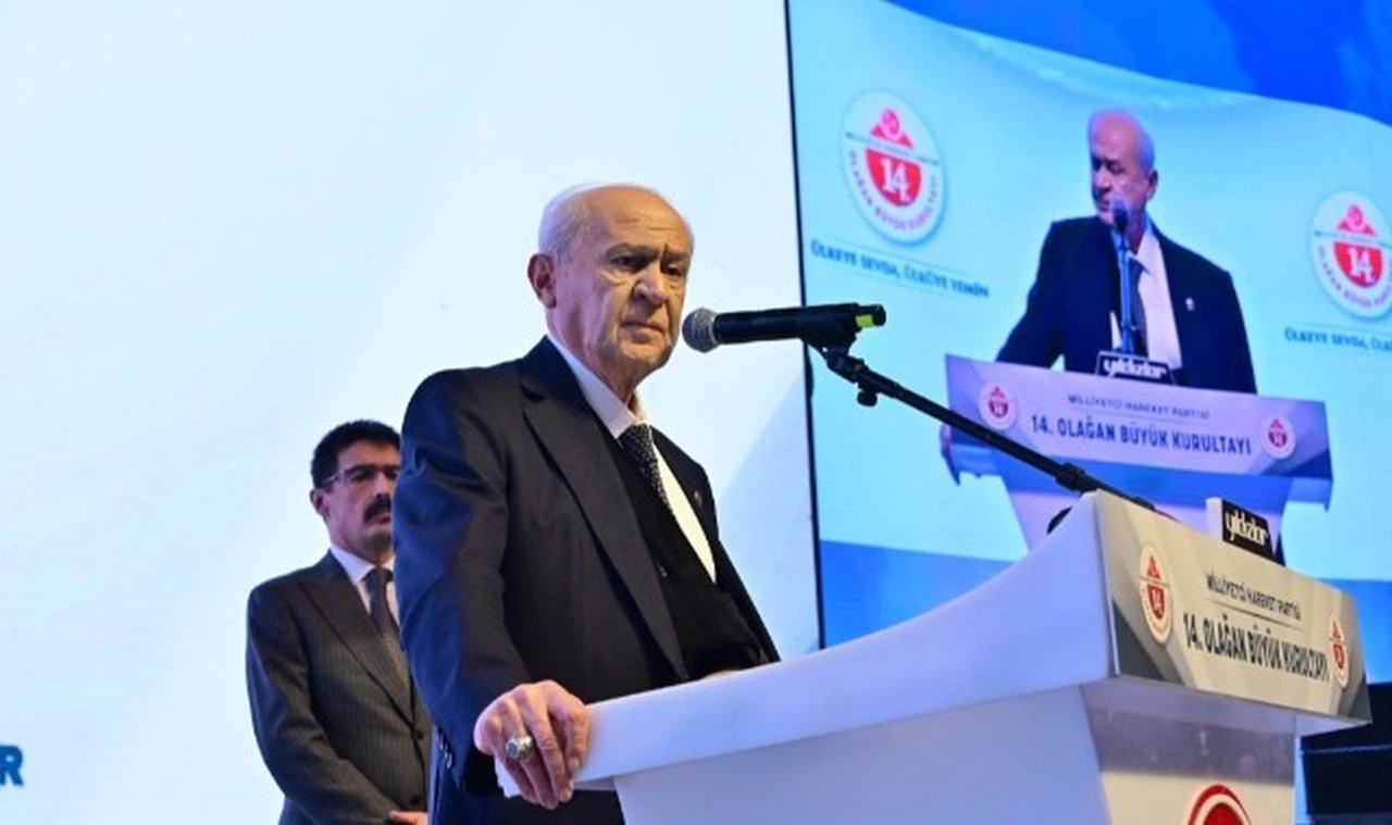 MHP Lideri Bahçeli, genel başkanlığa yeniden seçildi
