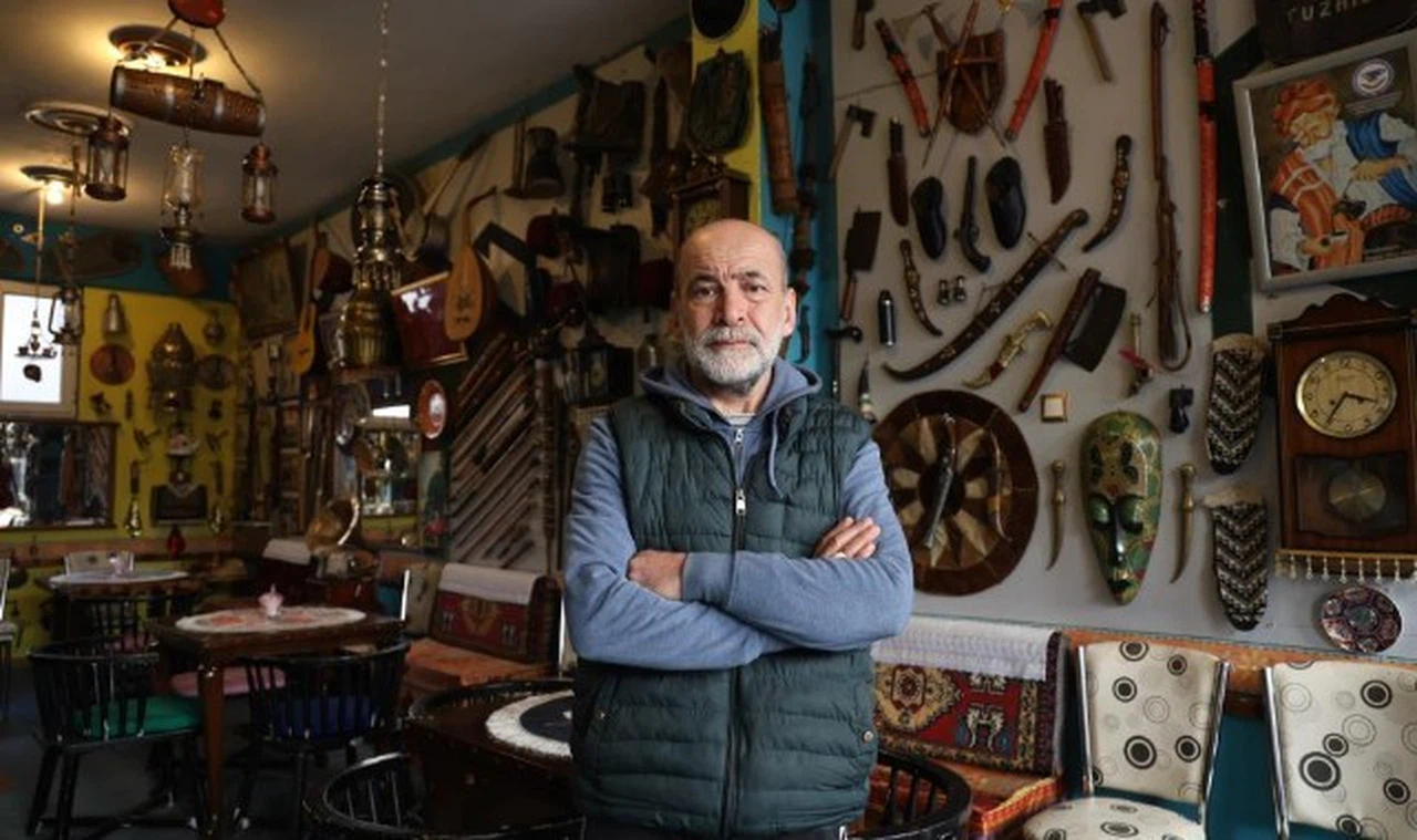 Tarih, bu kahvehanenin duvarlarında sergileniyor