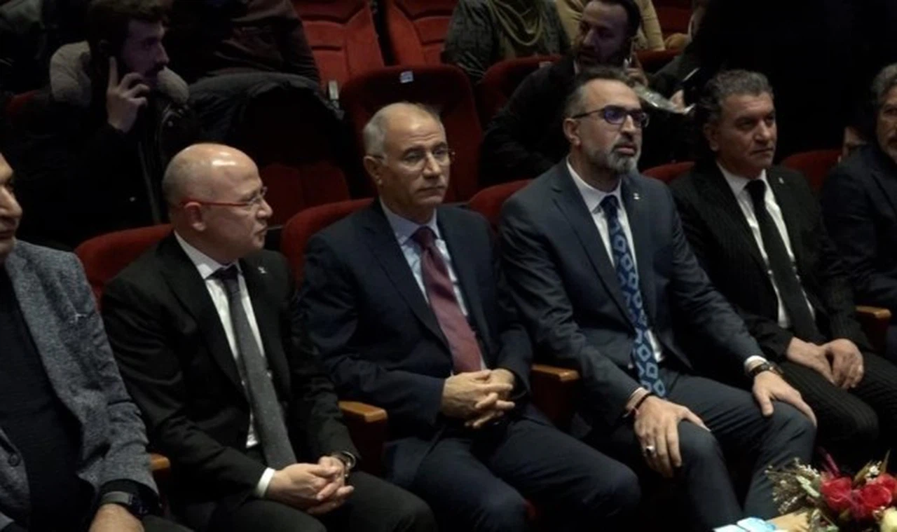 "Yeniden Refah Partisi artık Cumhur İttifakı içerisinde değildir"