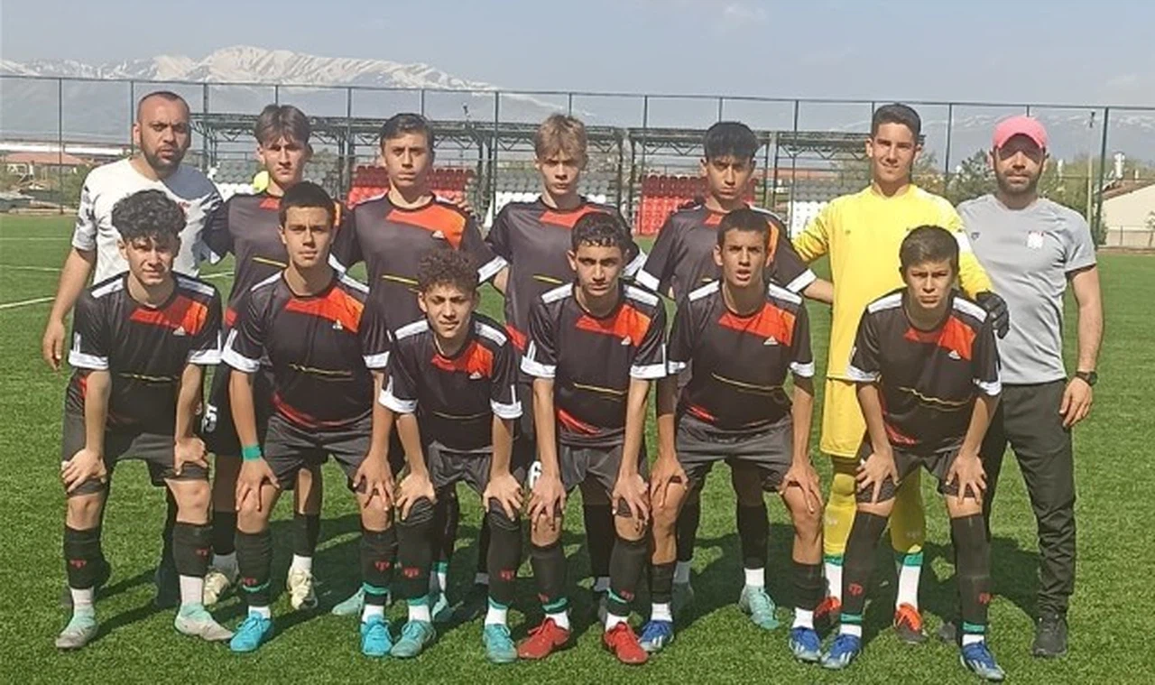 Yıldızlar Erkekler Futbol Yarı Finalinde Sivas şampiyon oldu