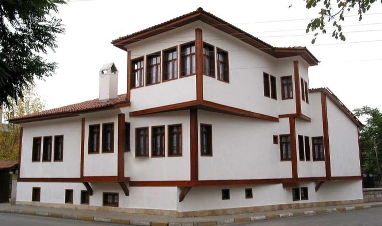 Geçmişten Geleceğe Bir Köprü: İnönü Konağı'nda Sivas'ın Hikayesi 