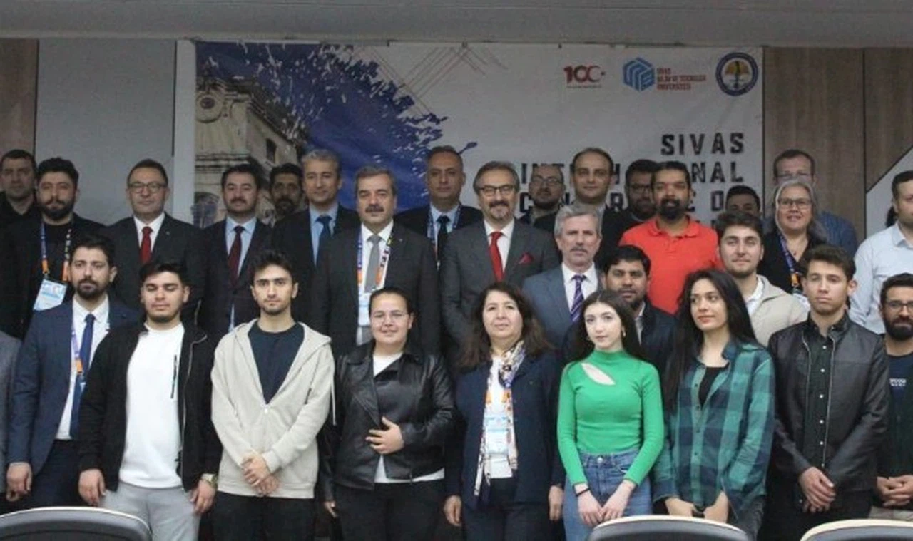 Sivas Bilim ve Teknoloji Üniversitesi'nde kongre başladı