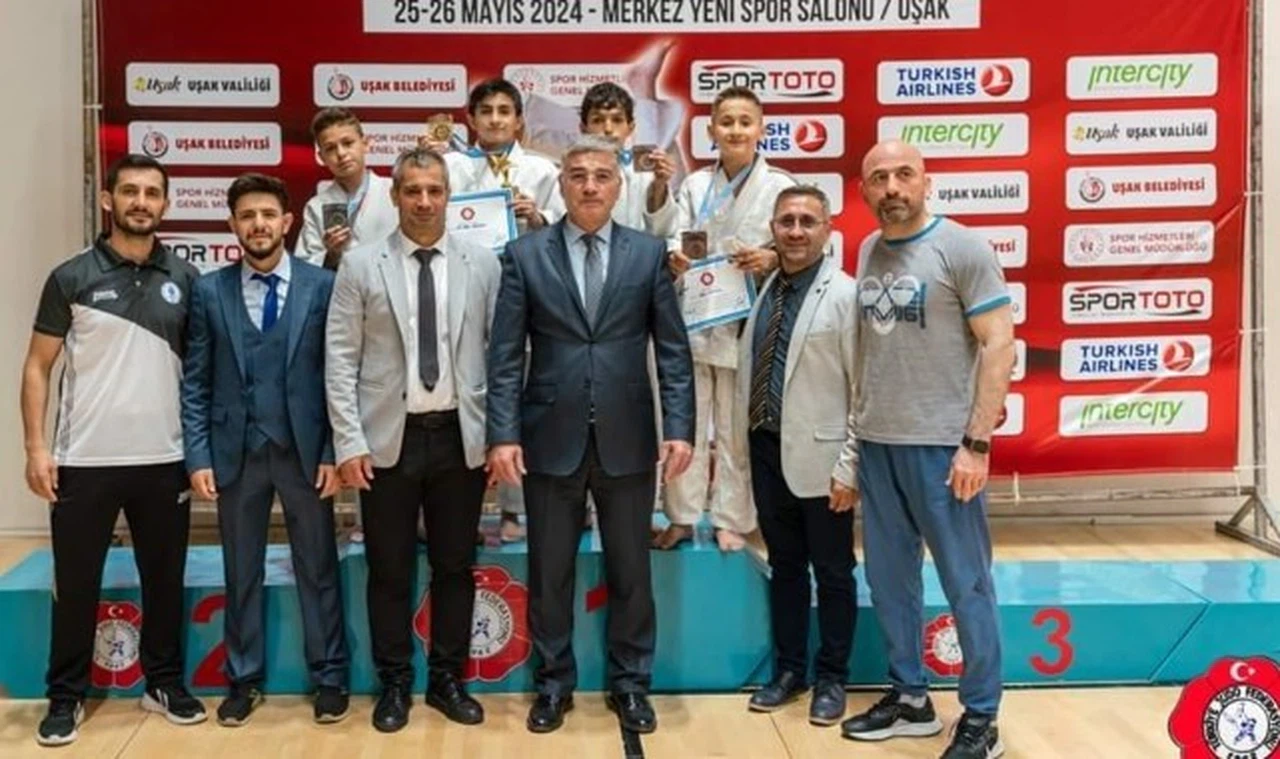 Sivas Judo'da 2 altın aldı