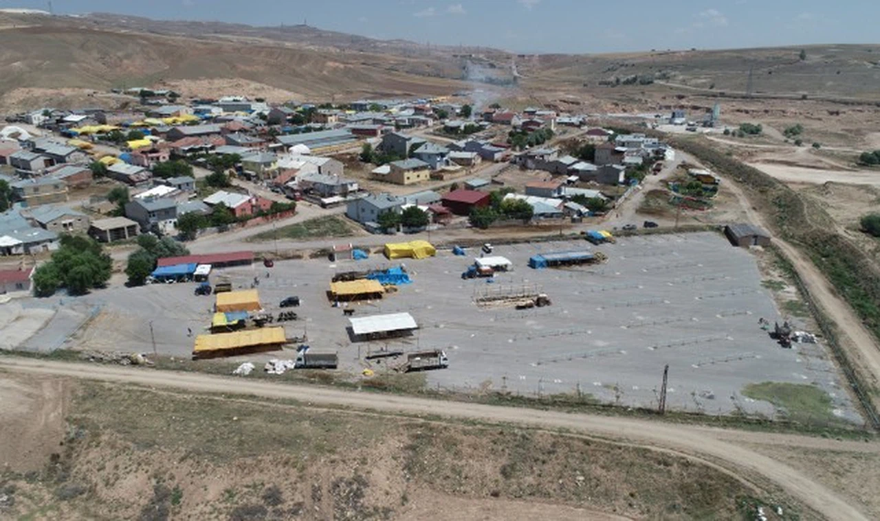 Sivas'ta kurban pazar yerleri kura ile