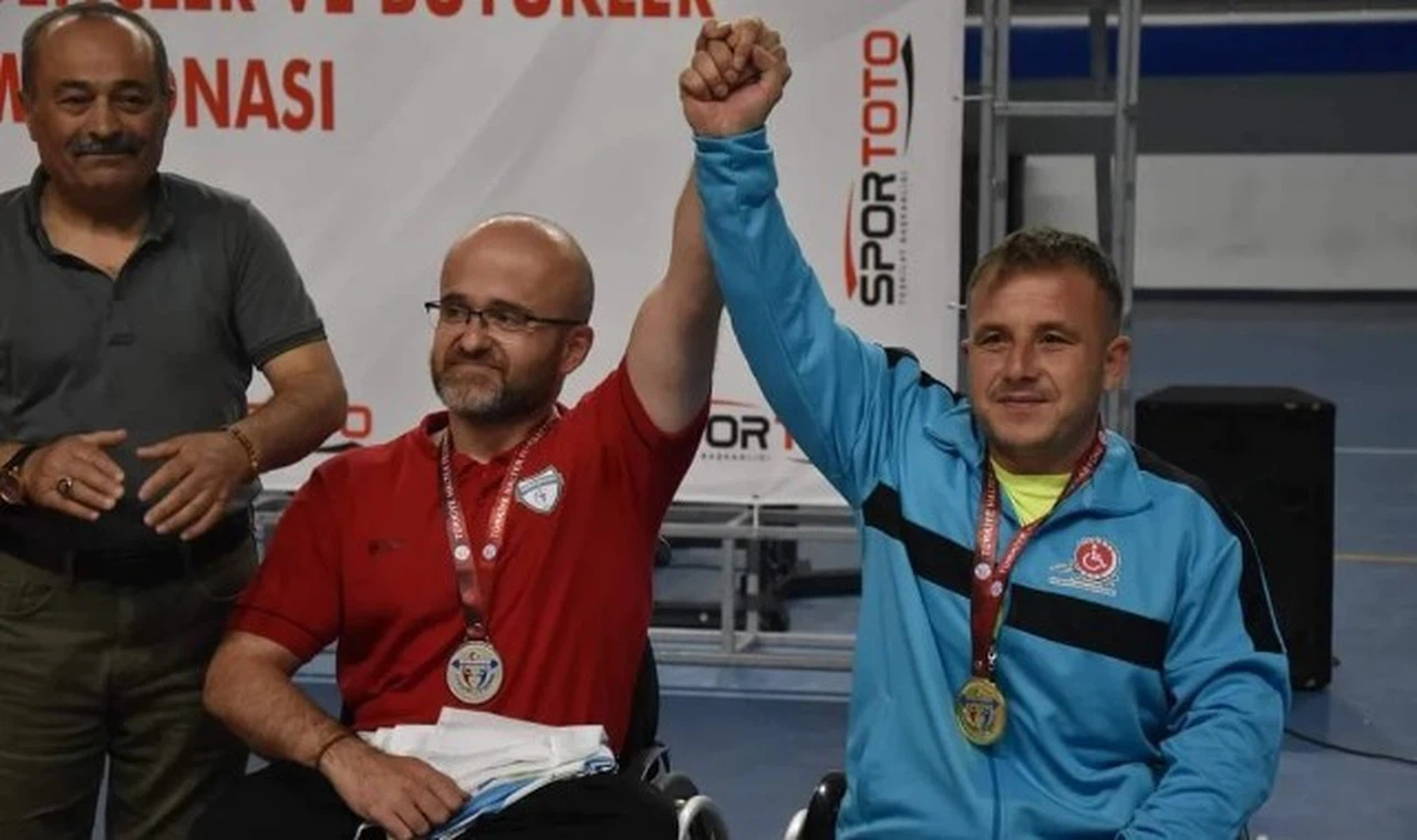 Engelleri de kaldırdılar, şampiyonlukla Sivas'a geldiler