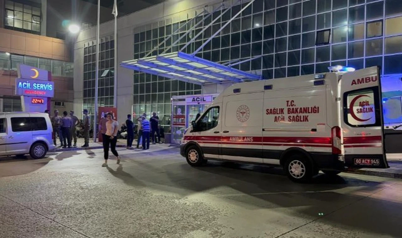 Elini makineye kaptırdı