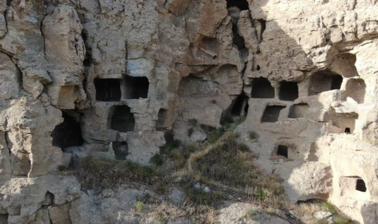 Sivas'ta 4 bin yıllık apartman