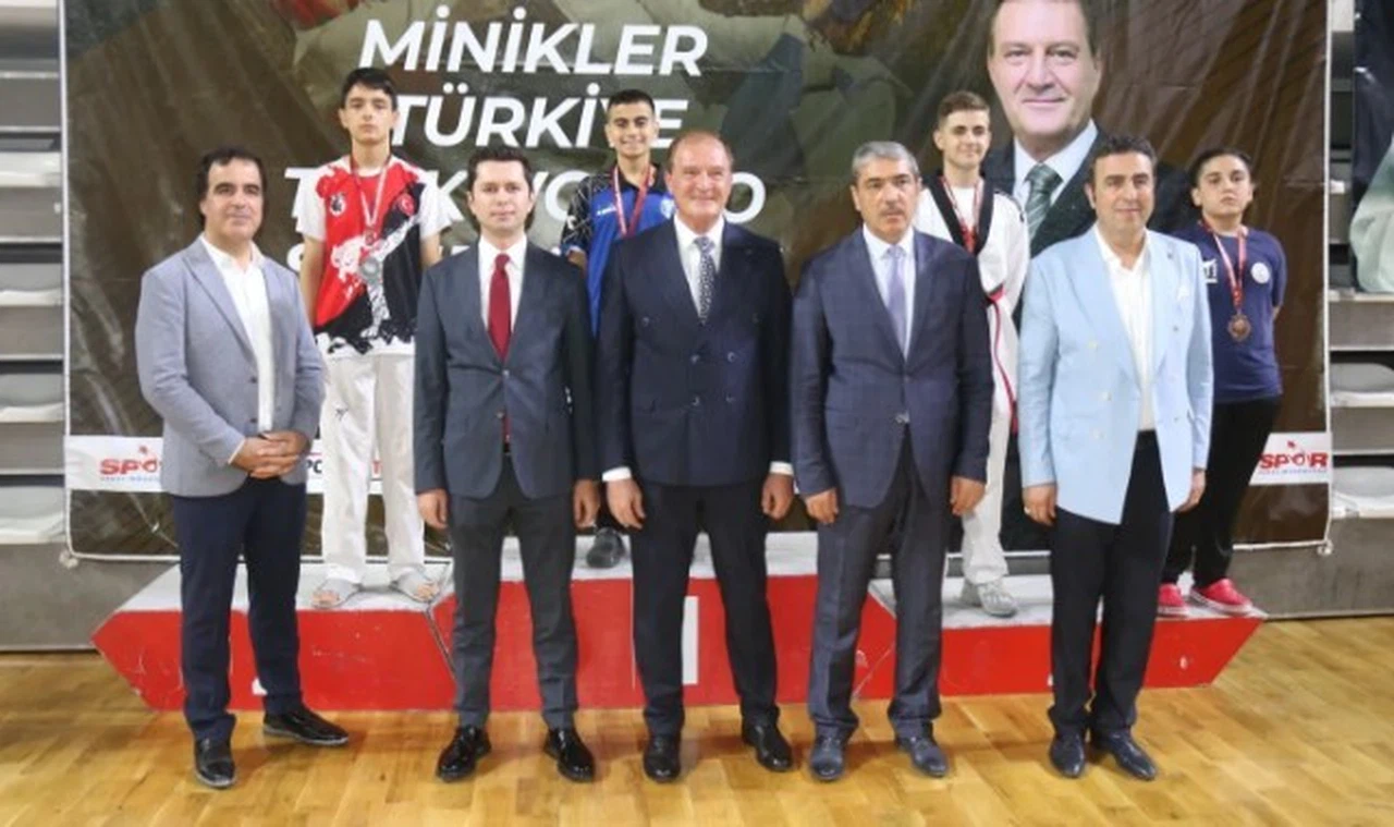 Sivas'ta Taekwondo'da dün açılış seranomisi yapıldı