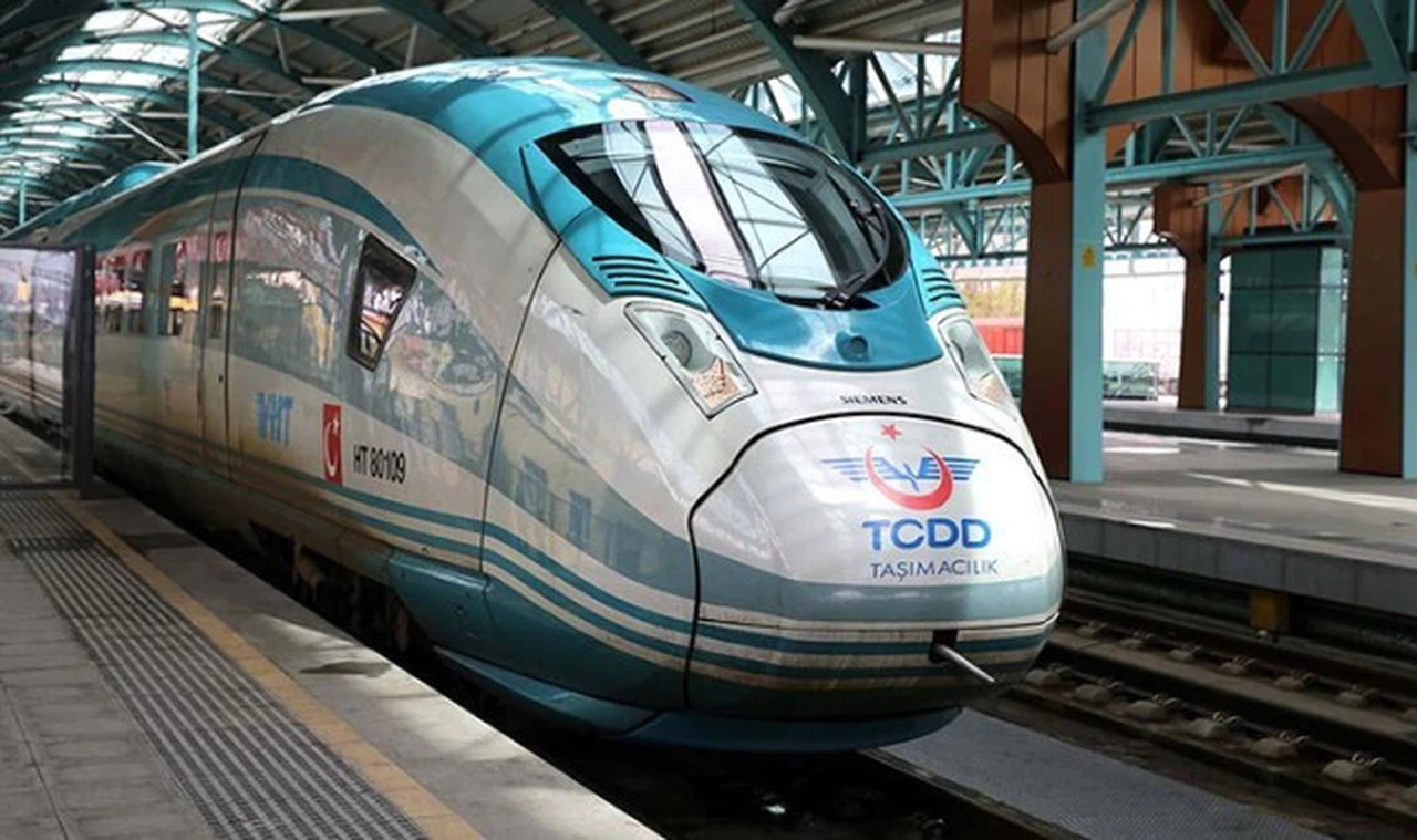 Sivaslılar YHT zamlarını da hızlı buldu