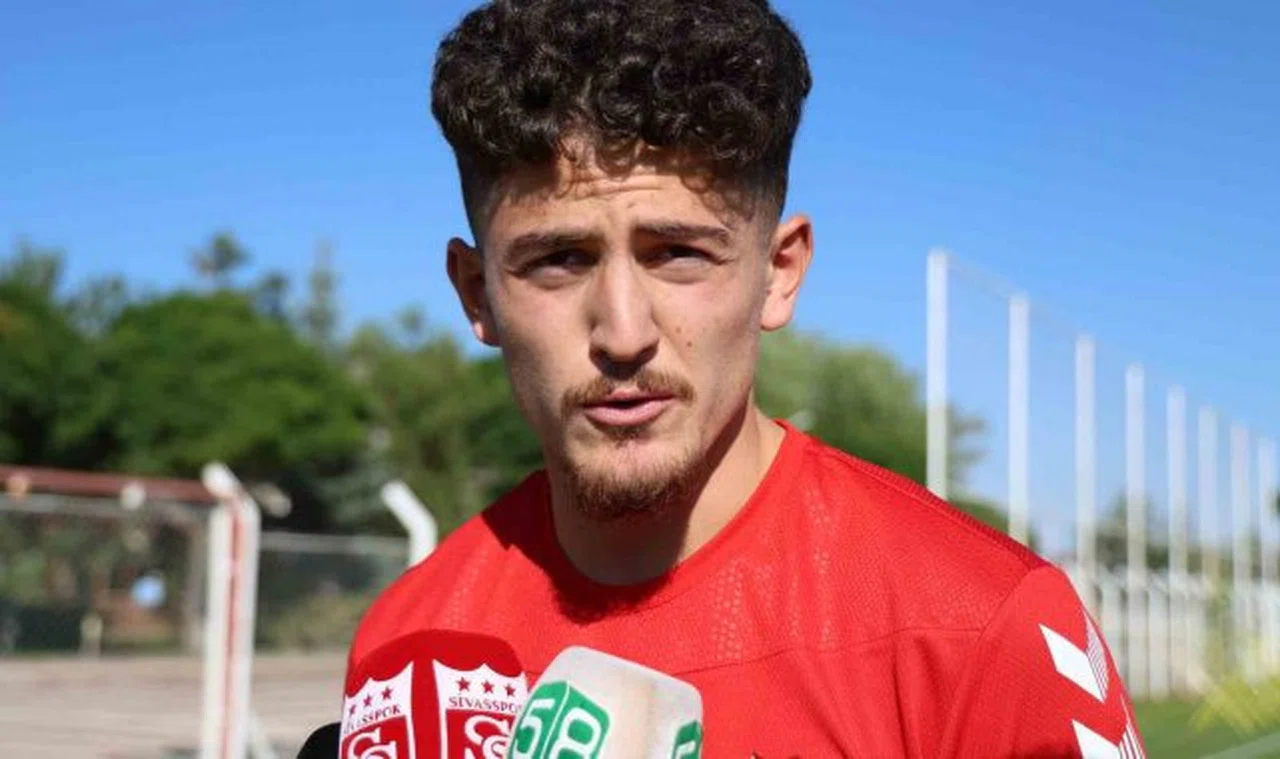 Sivassporlu Emirhan: "Formayı almaya çalışacağım"