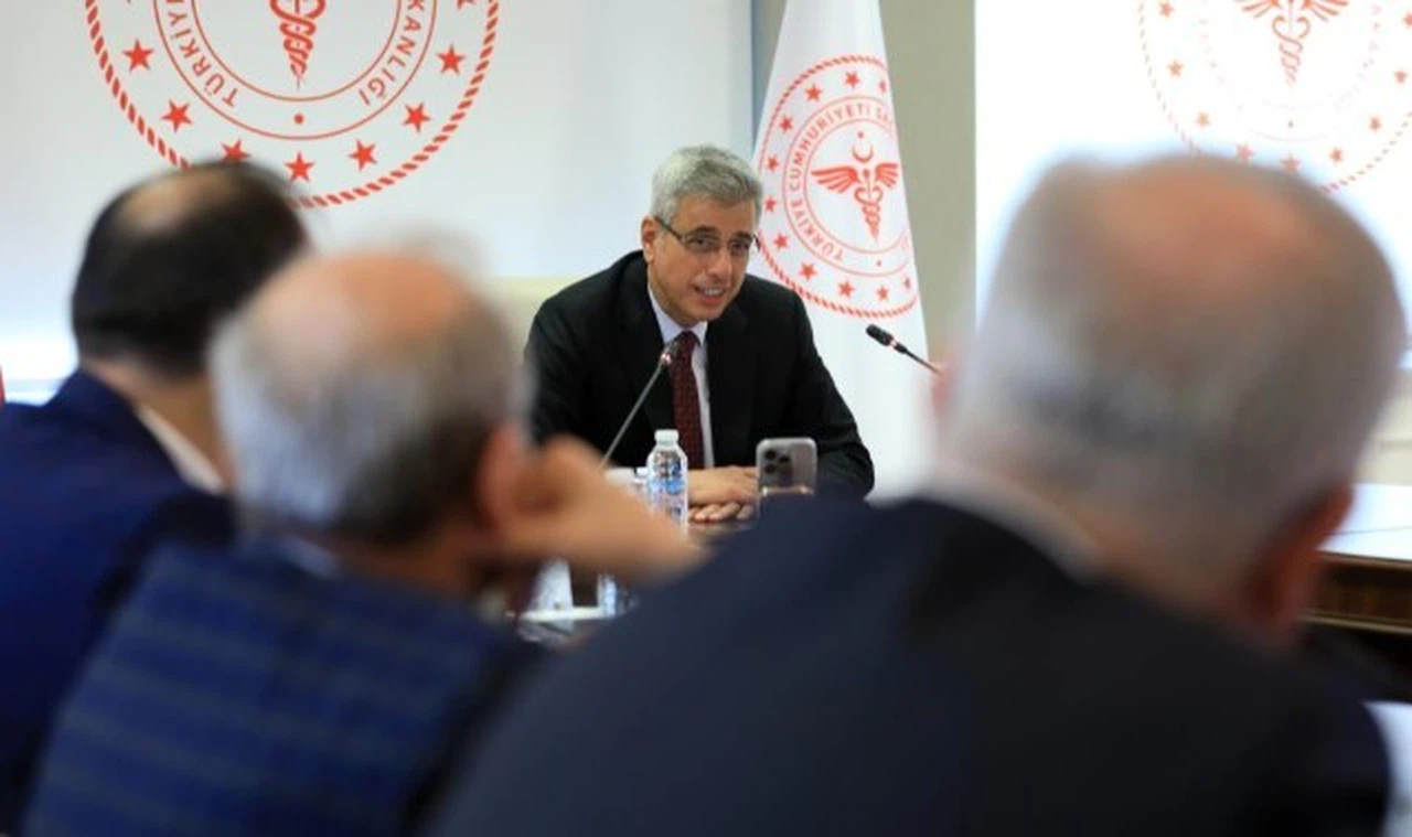 Bakan'dan Maymun Çiçeği açıklaması