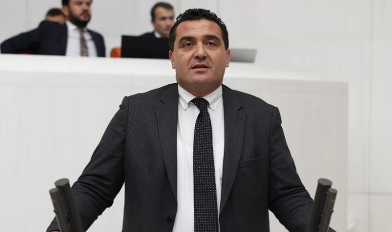 Sivas Milletvekili Karasu: İnstagramı hemen açın