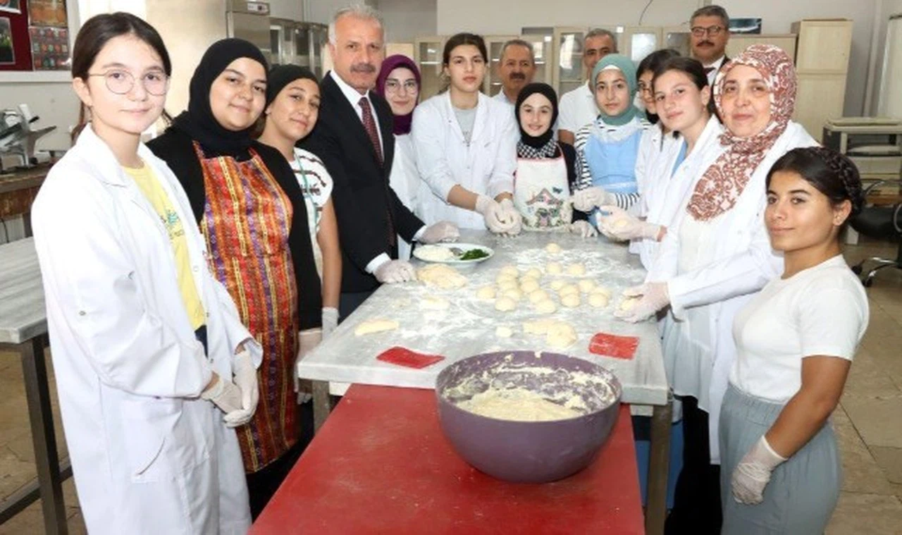 Sivas Milli Eğitim Müdürü eğitimin atölyesinde