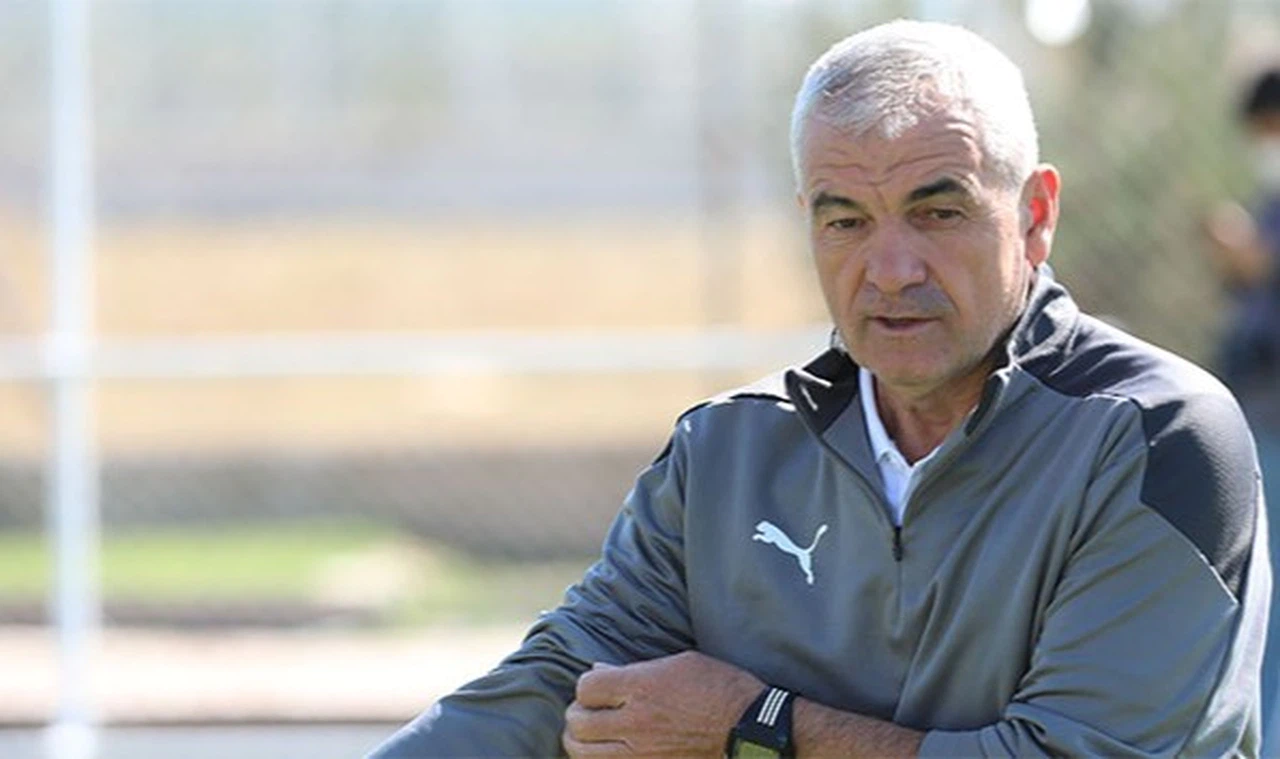 Rıza Çalımbay hangi Süper Lig'le temasta