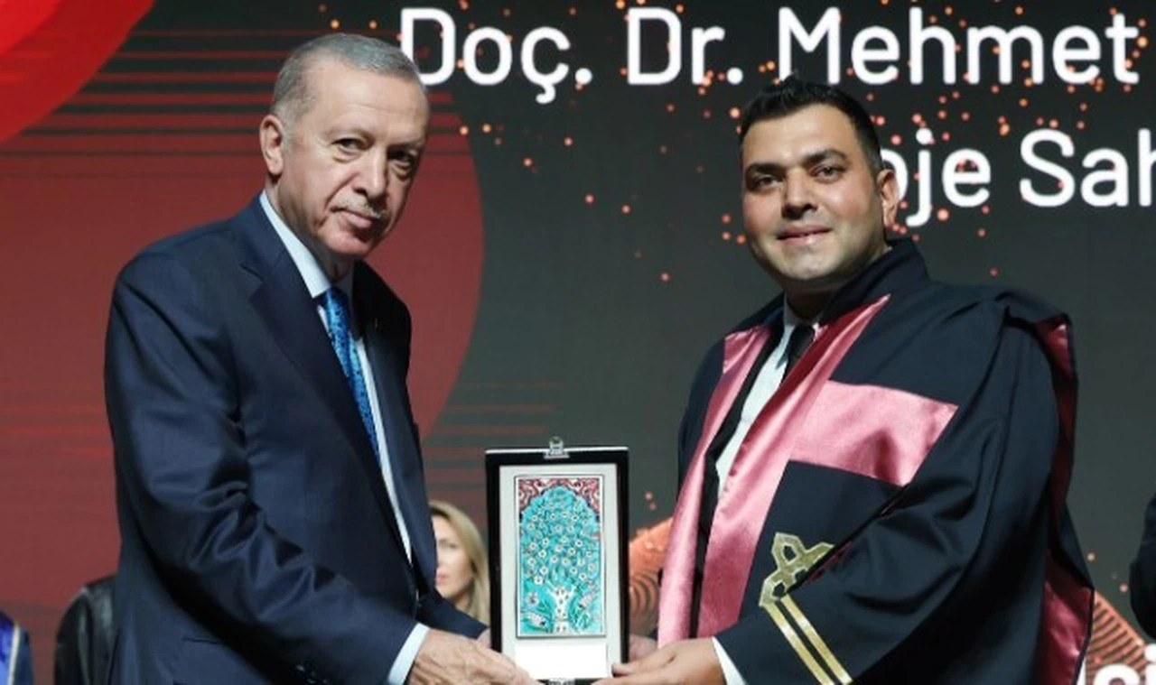 Cumhur Başkanı Erdoğandan Ödül