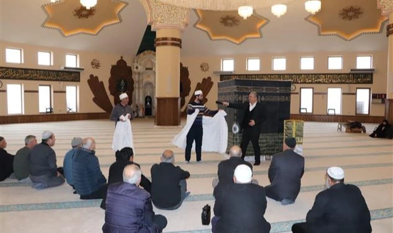 Sivas'ta Hac Semineri