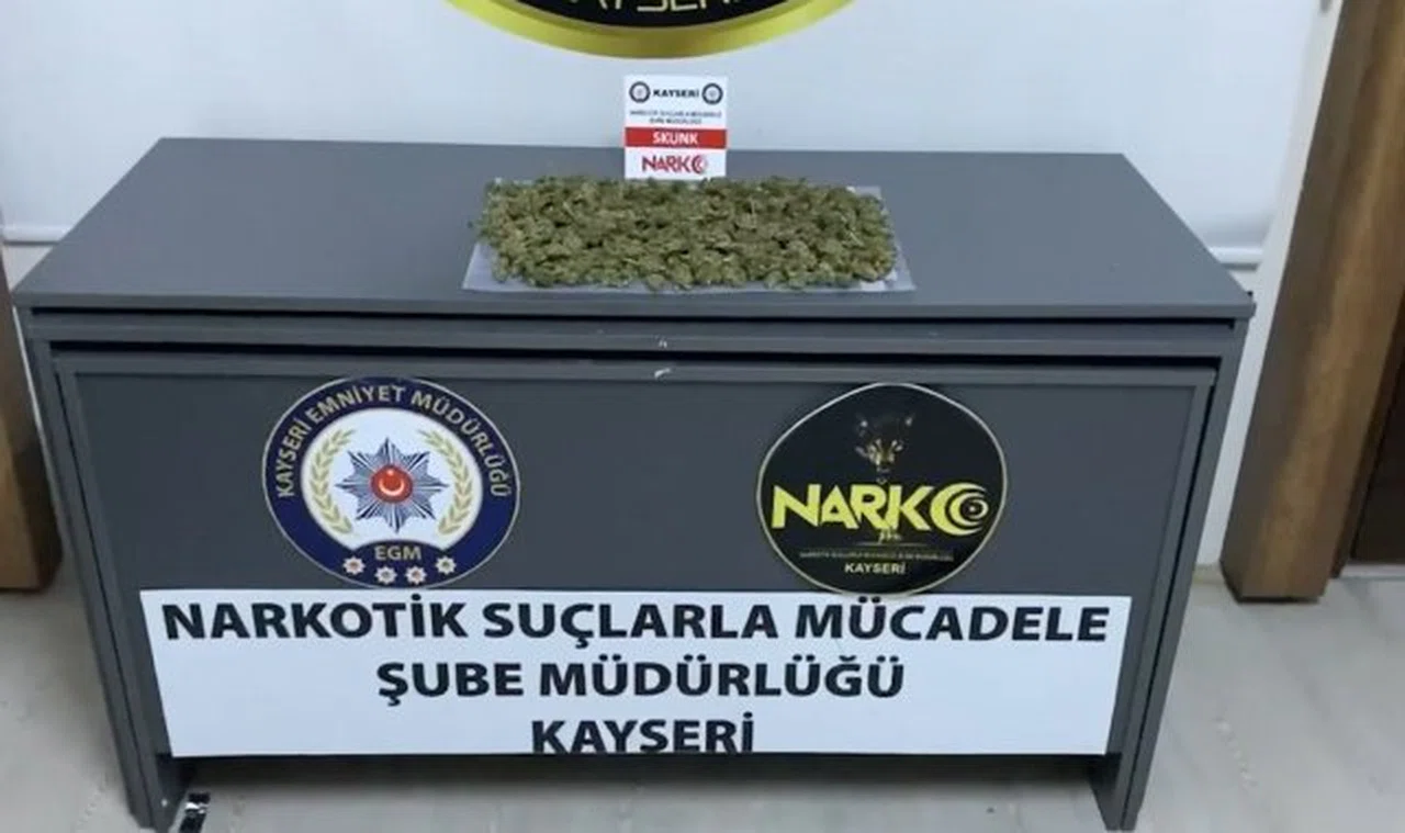 1 kilo uyuşturucu ele geçirildi