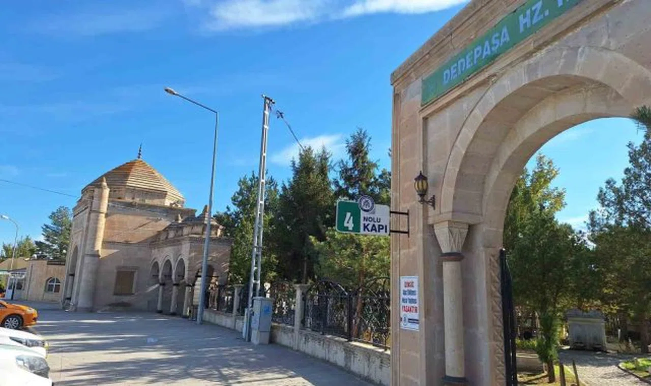 Polisten mezarlıklarda tahribat kontrolü