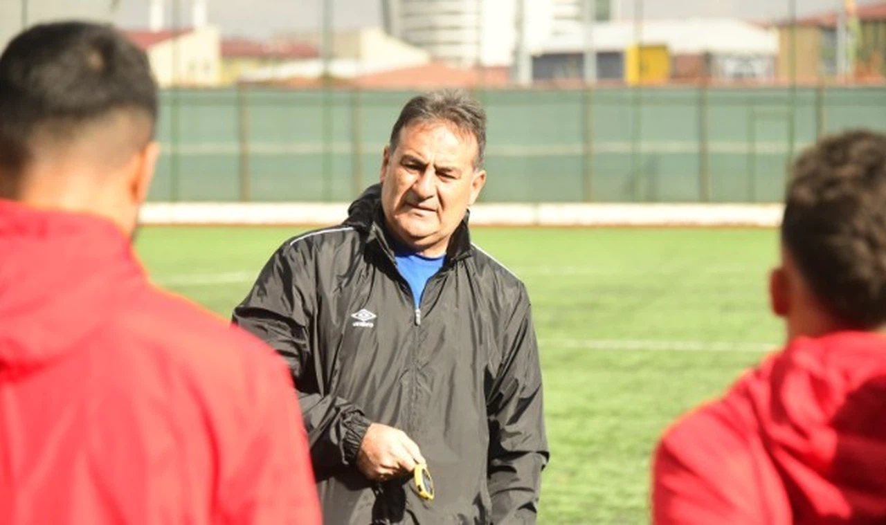 Sivas Dört Eylül Elbistan'a hazırlanıyor