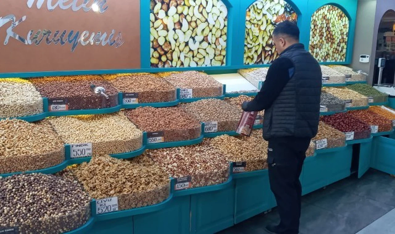 Sivas'ta kuruyemişçilerde hazırlıklar tamam