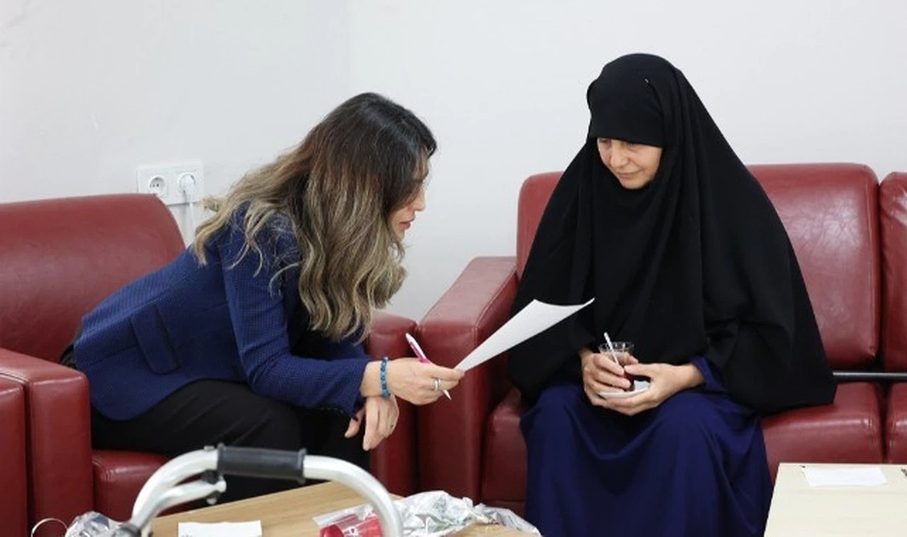 Sivaslı yaşlılara teknoloji sorgusu