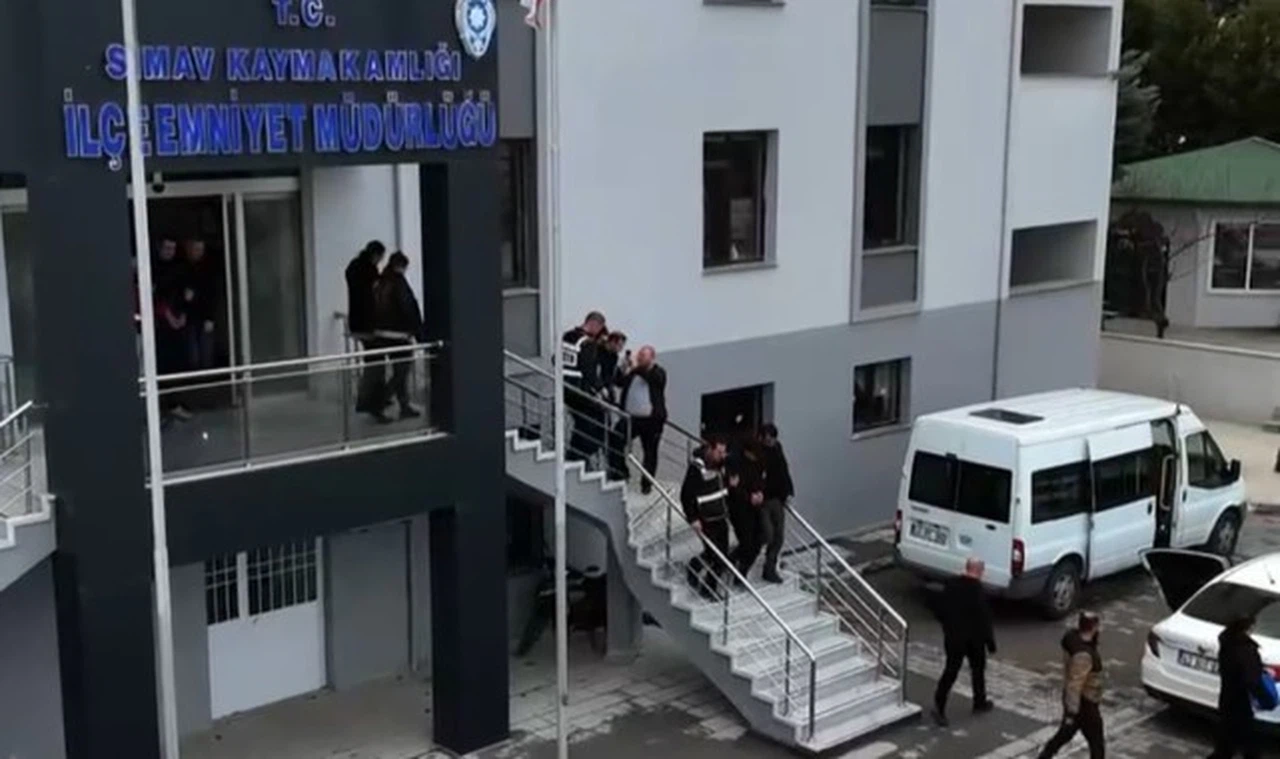 Otomobil Hırsızlığına Büyük Darbe 4 Kişi Tutuklandı