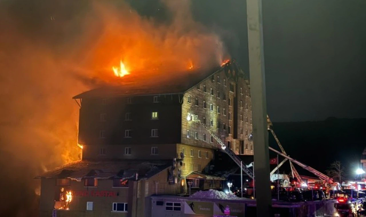 Yangın faciası 6 ölü, 31 yaralı