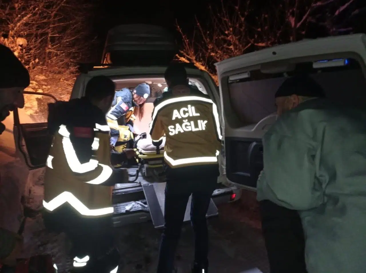 İnek Yaraladı 4 Saat Sonra Kurtarıldı