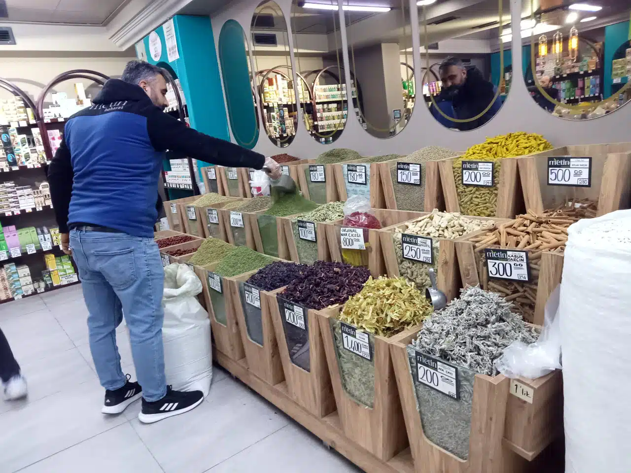 Soğuklara Karşı Doğal Kalkan: Sivas’ta bitki Çayları Revaçta