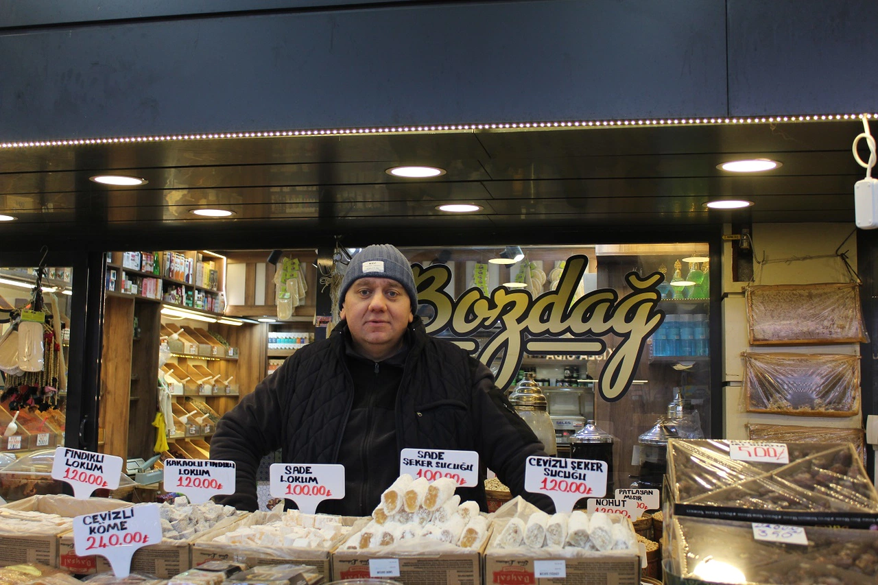 Sivaslı Esnaf'tan Kış İçin Şifa Tavsiyesi: Keçi Boynuzu