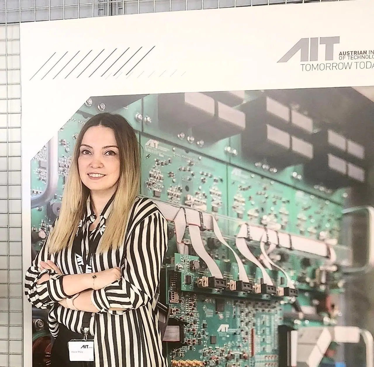 CÜ akademisyeni burs kazandı