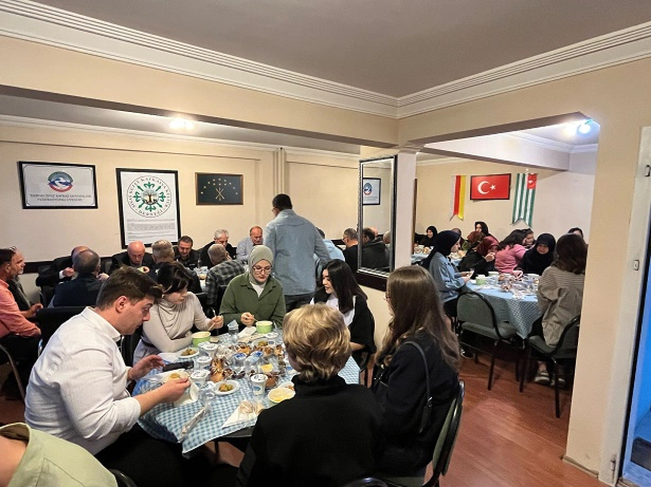 Sivas'tan Suriye'ye Köprü: Suriyeli Çerkesler İçin Yardım Kampanyası Düzenlendi