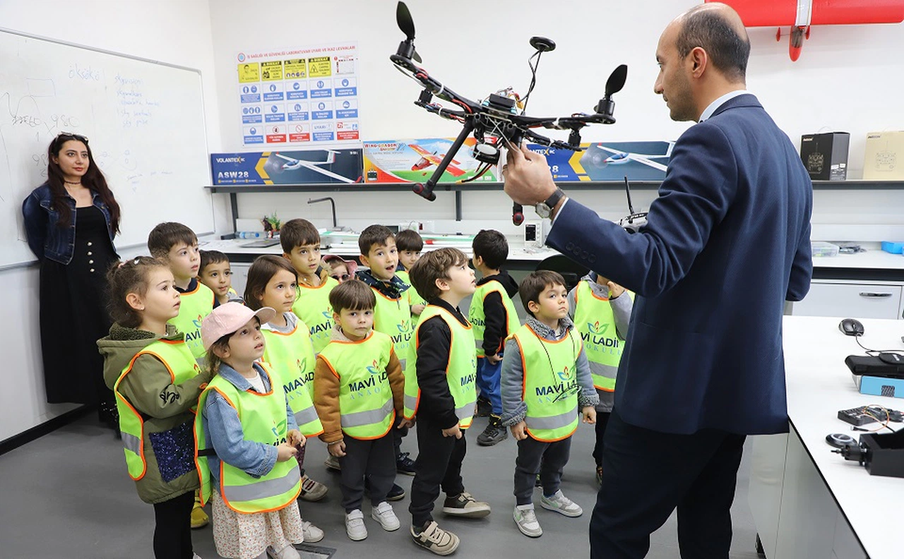 Minikler Teknolojiye Hayran Kaldı