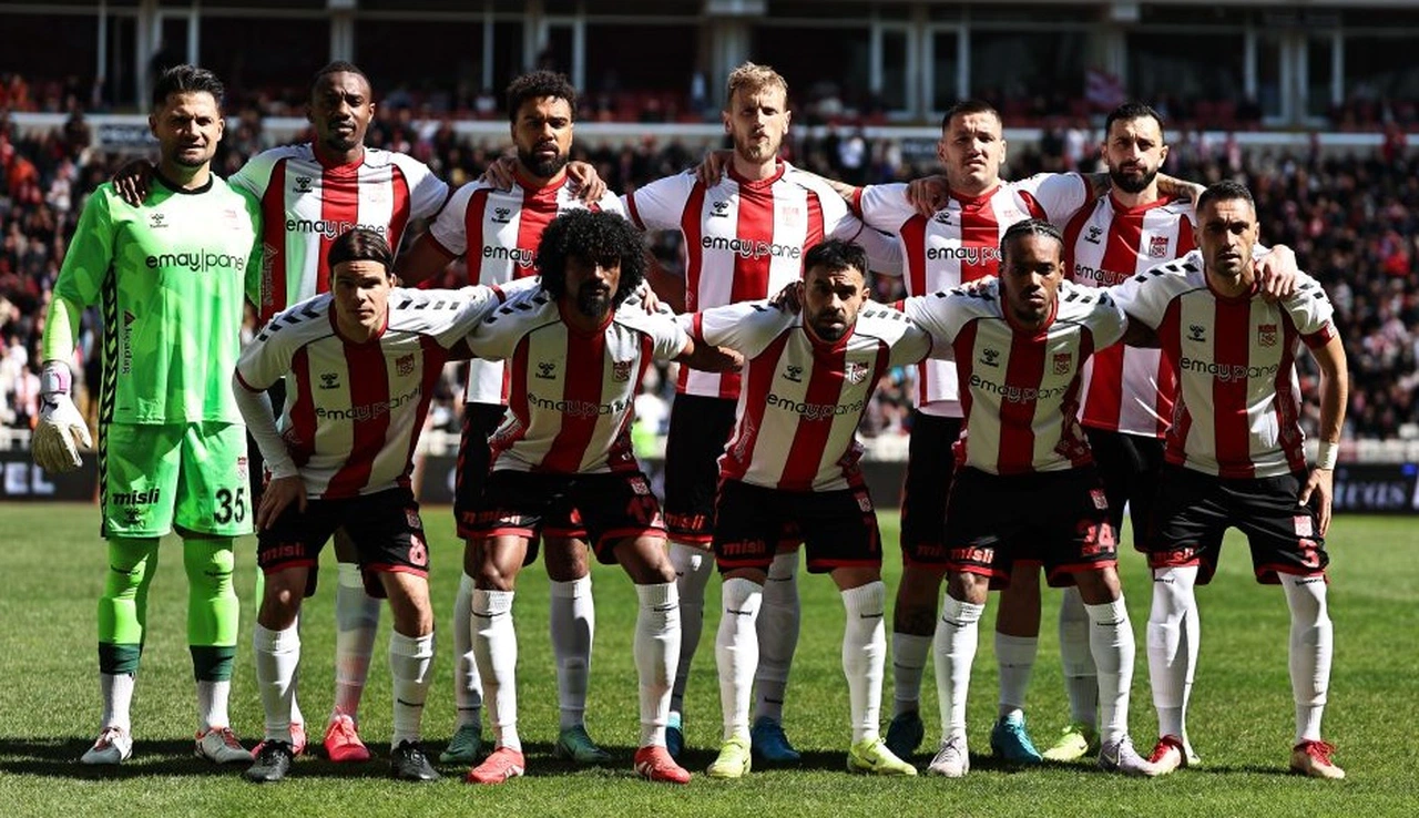 Sivasspor'un Hatay Deplasmanındaki Muhtemel 11'i Merak Ediliyor