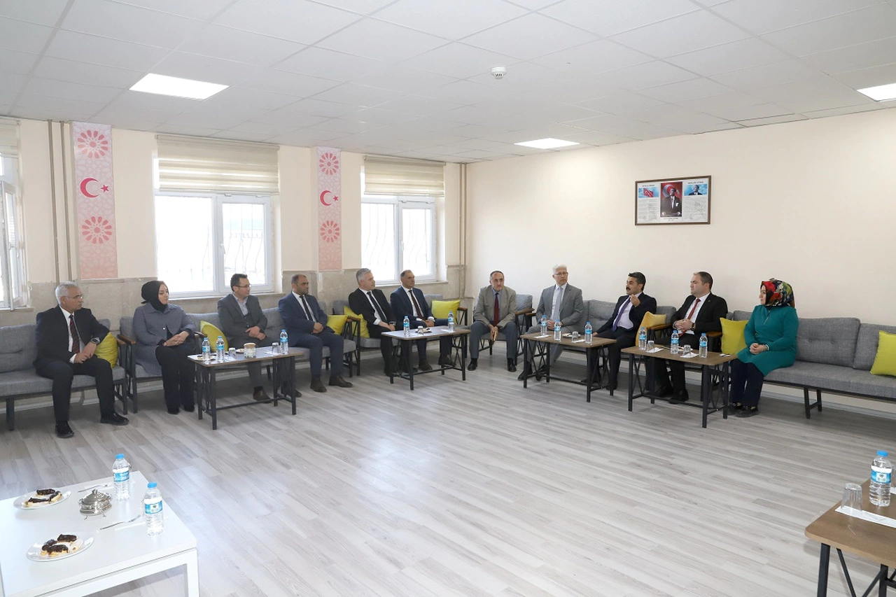 3 bin 500 öğrenciyi ilgilendiriyor! Sivas'taki toplantıda ne kararı alındı?