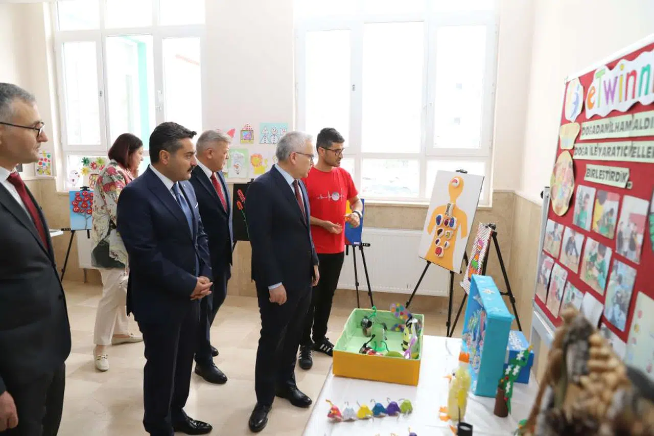 Vali Şimşek: Her birey eşit hak ve fırsata sahip olmalı