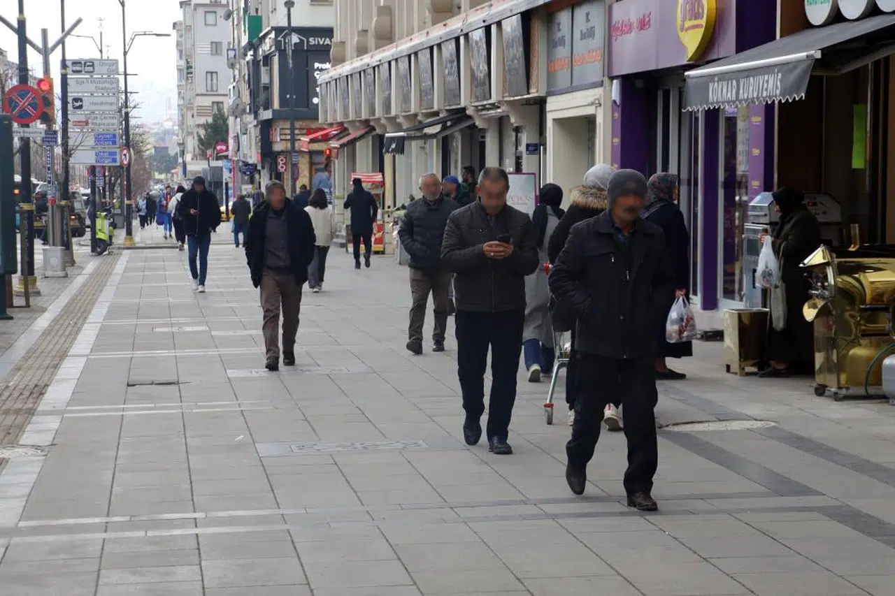 Zayıfken şişman sanıyorlar! Sosyal medya tuzağı