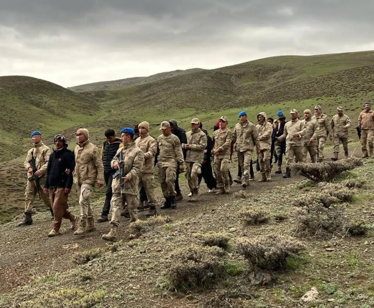 11 Afganistan uyruklu şahsı yakaladı