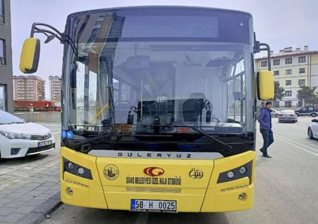 Sivaslılar sarı otobüsleri beğendi