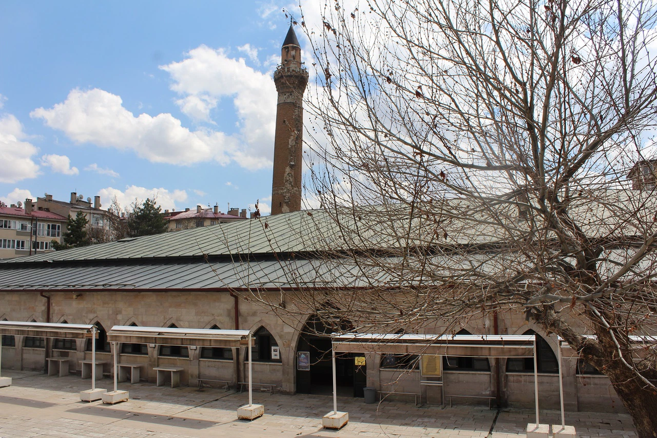 Sivas Ulu Cami’nin restorasyonu için ilk adım atıldı