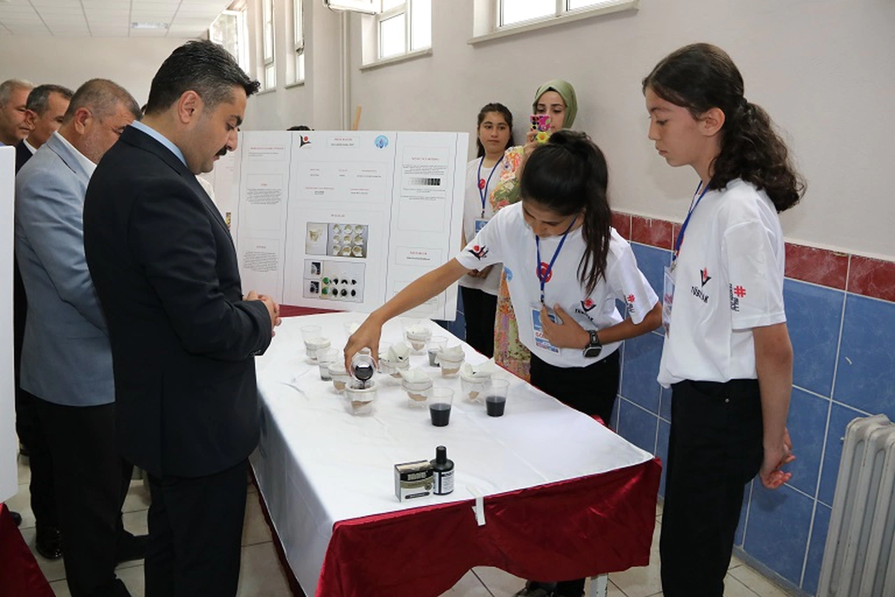 Miniklerden 4006-TÜBİTAK Bilim Fuarı