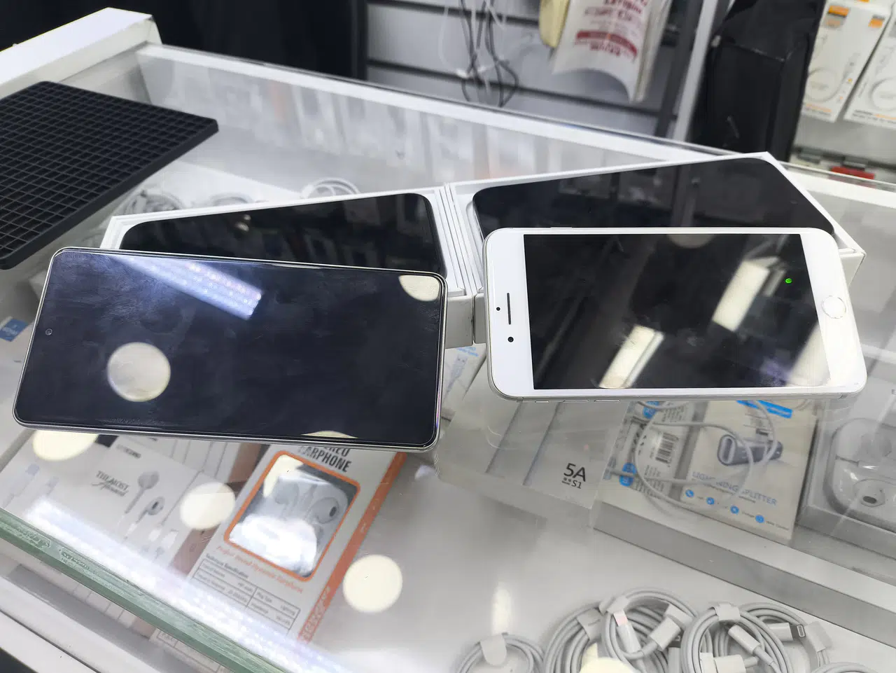 Sivaslı esnaftan feryat: Piyasa büyük firmalara teslim