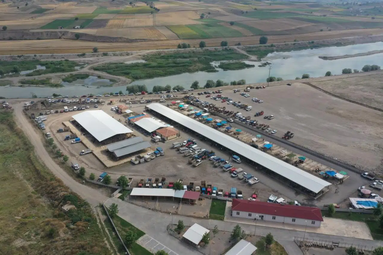 O hayvan pazarı kapatıldı