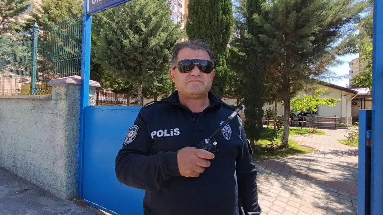 Polis emekliliğini böyle duyurur