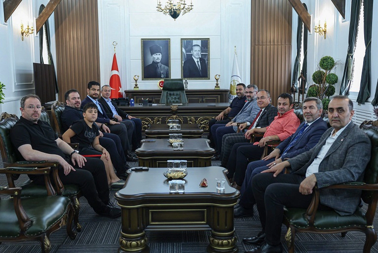 Sivas'ta Şampiyonlar Zirvesi!