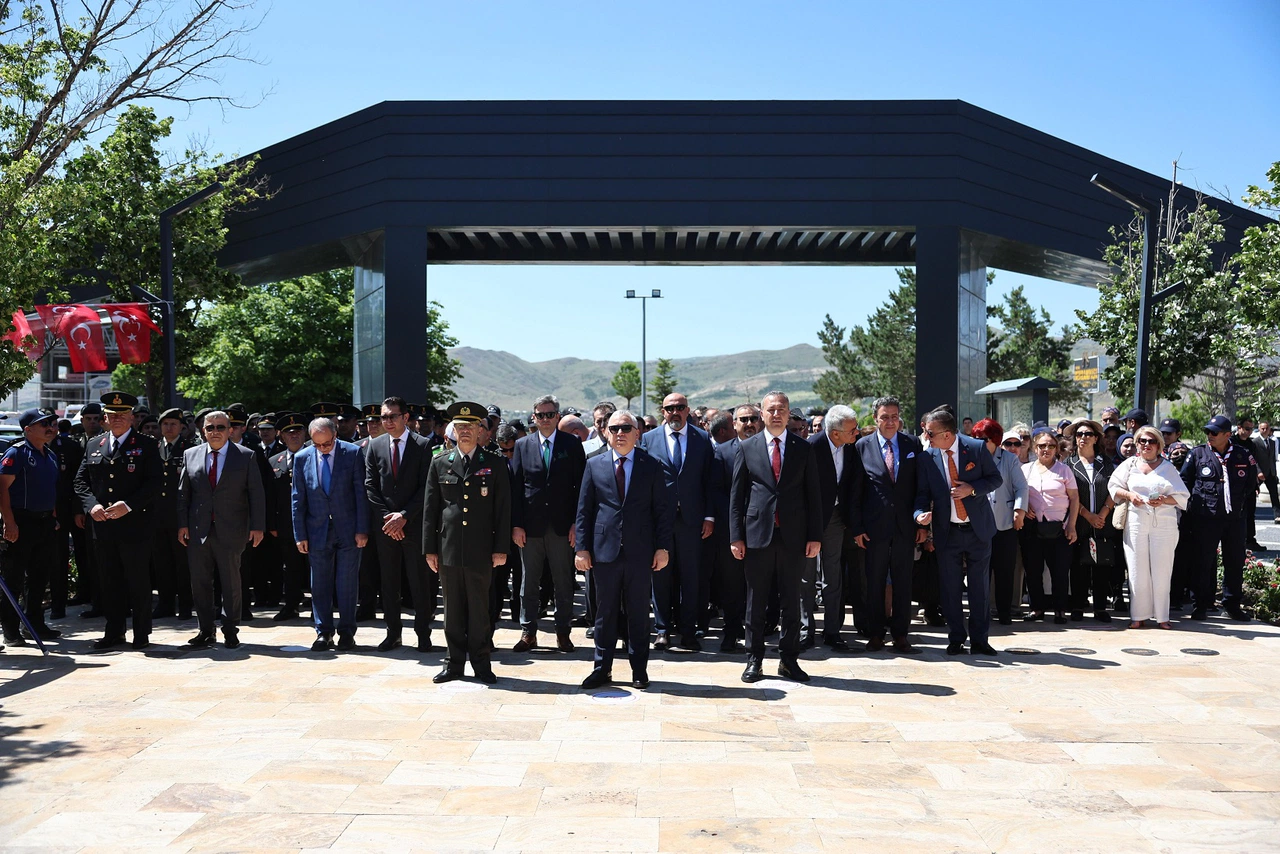 Atatürk'ün Sivas'ta İlk Adımını Attığı Yerde Duygu Dolu Anlar